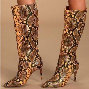 Steve Madden Kinga Yellow Snake Pointed-Toe Knee High Boot 8M